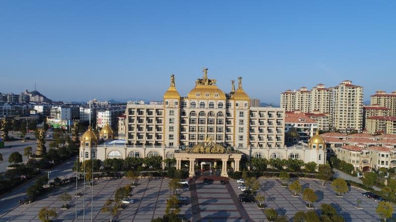 Guoan Holiday Hotel over view