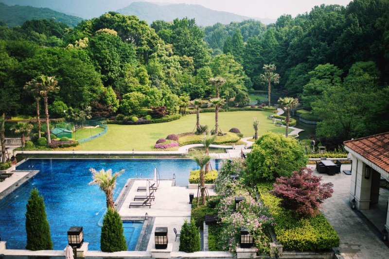 Hangzhou Rose Garden Resort Over view