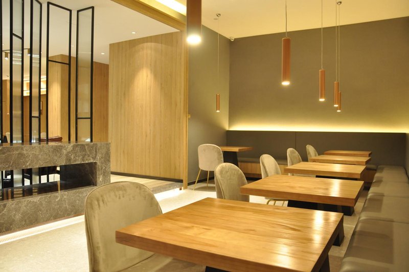 EZ Hotel (Ningbo East New City Convention and Exhibition Center) Restaurant