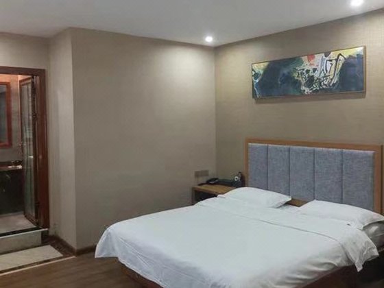 Gan Zhou Rui Lang jing pin jiu dianGuest Room