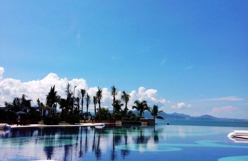 Huizhou country garden ten silver beach tianjiao hotel water, blue sky Over view