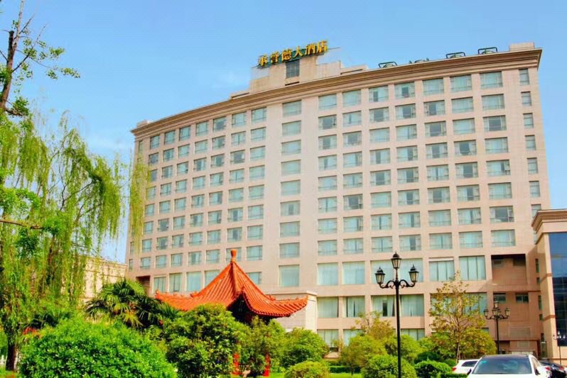 Zhengzhou Cheered Hotel Over view