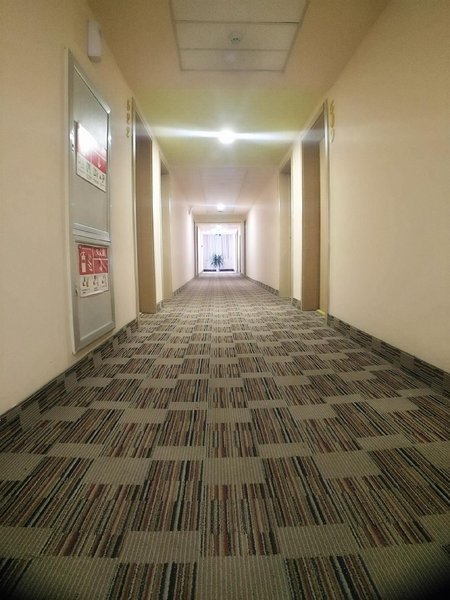 Building 2, Hardware District, Lubei Tongli International Trade City休闲