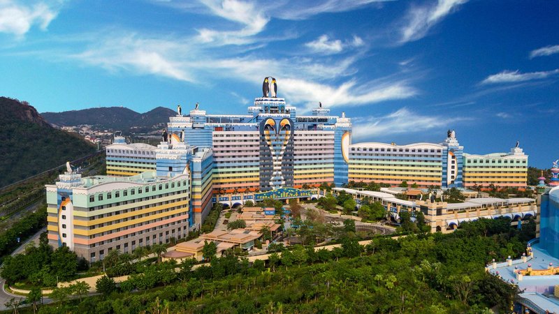 Chimelong Penguin Hotel Over view