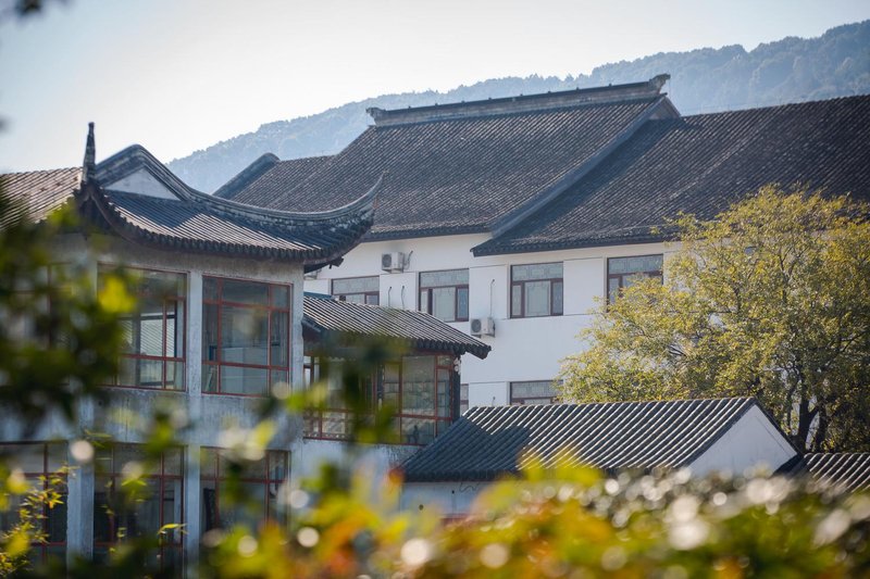 Dongshan Daihu Villa Suzhou Over view