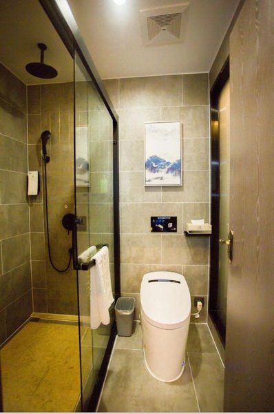 HQBLHOTEL Guest Room