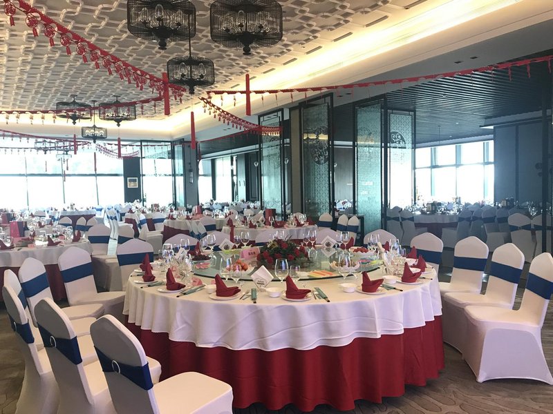 Longshui Lake Hot Spring Hotel Restaurant