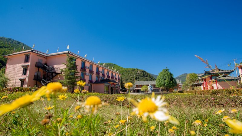 Purmei Lugu lake hotelOver view