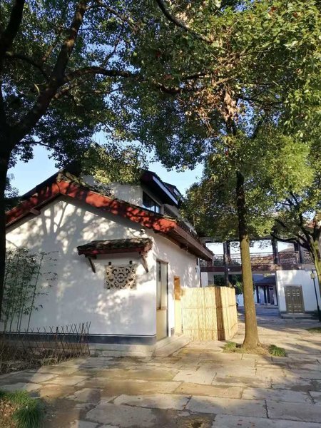 PUYUEDONGHU HOTELOver view