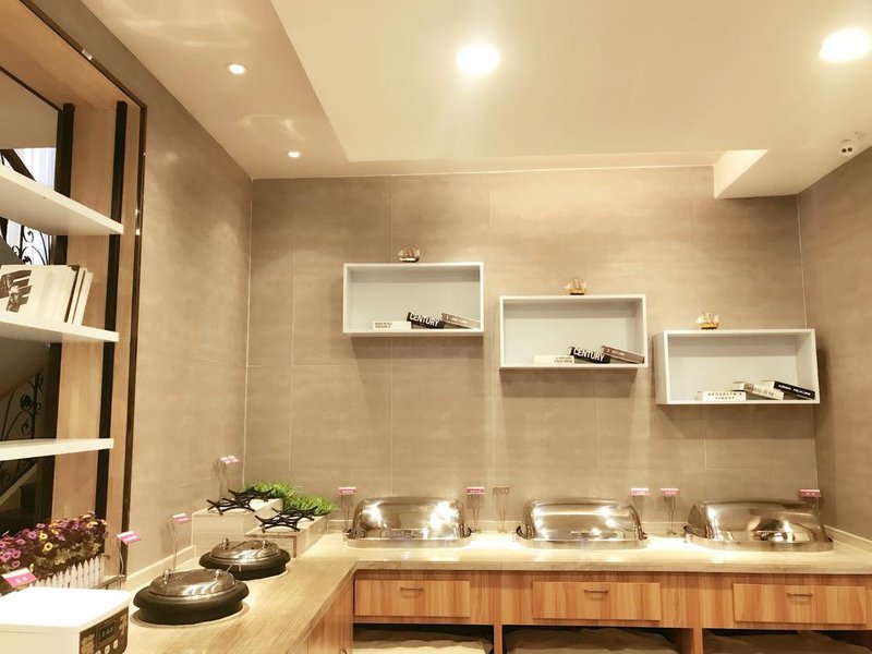 Hongdian Business Hotel餐厅