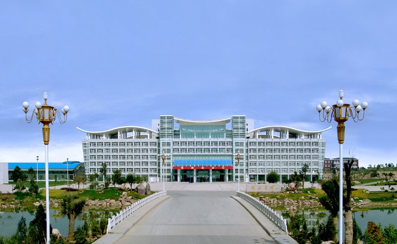 Yue Hai Hotel over view
