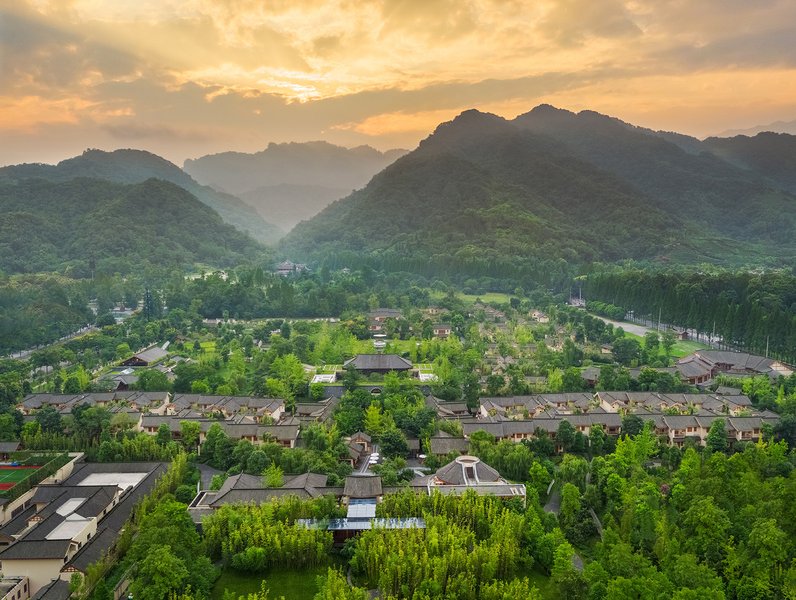 Six Senses Hotel Qing Cheng Mountain Over view