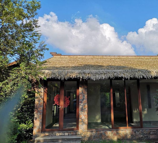 Seclusive Life Yangzhou Resort Over view