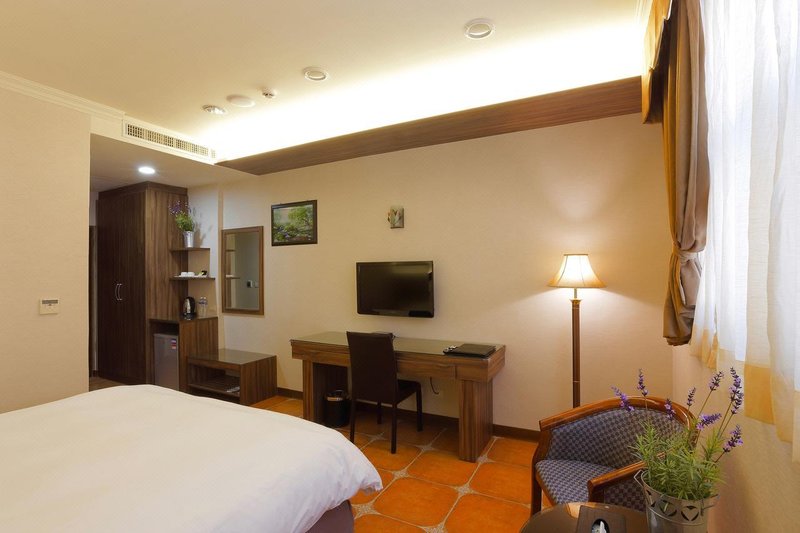 Kending Kaying Hotel Guest Room