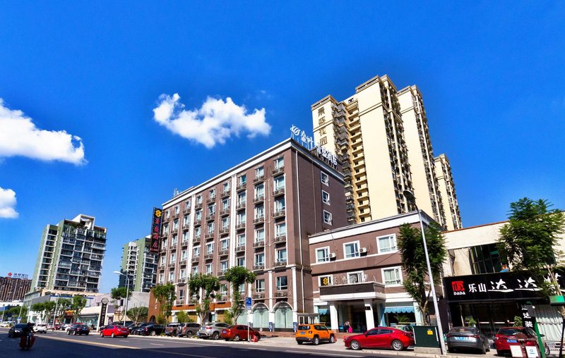 Jinye Jingsheng Hotel (Leshan High-speed Railway Station Jiaxing Road Food Street)Over view