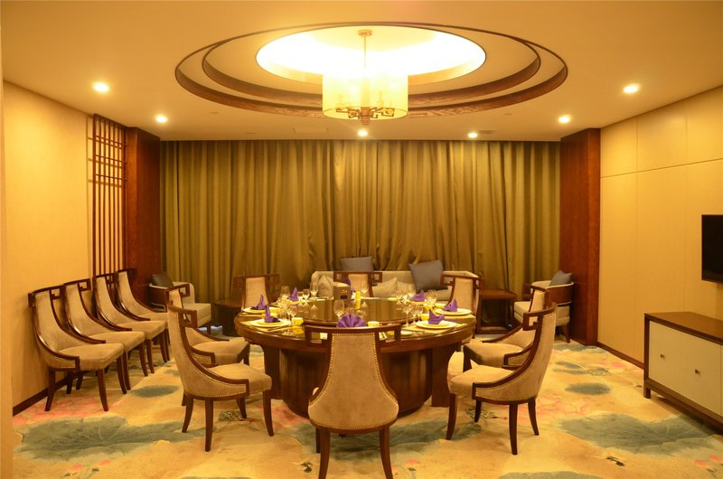 Jifeng Hotel Restaurant