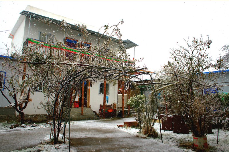 The Yarlung Zangbo Grand Canyon Fairyland Snowpeak HostelOver view
