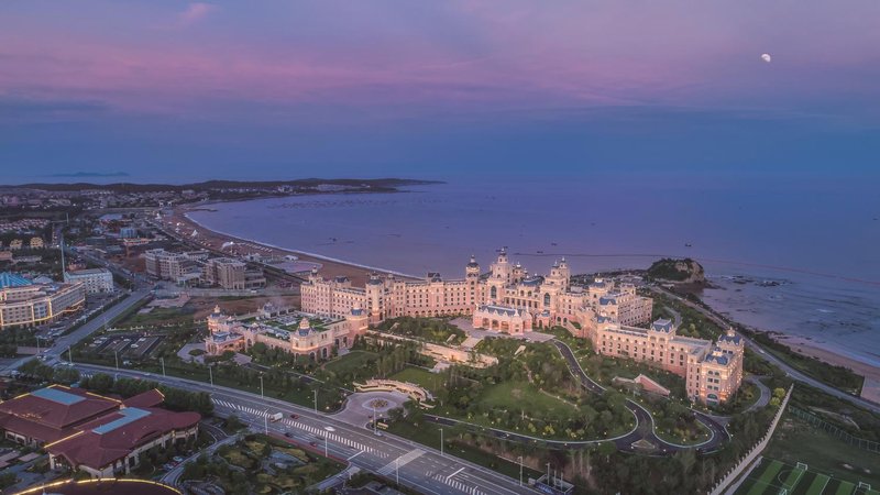 Hilton Dalian Golden Pebble Beach ResortOver view