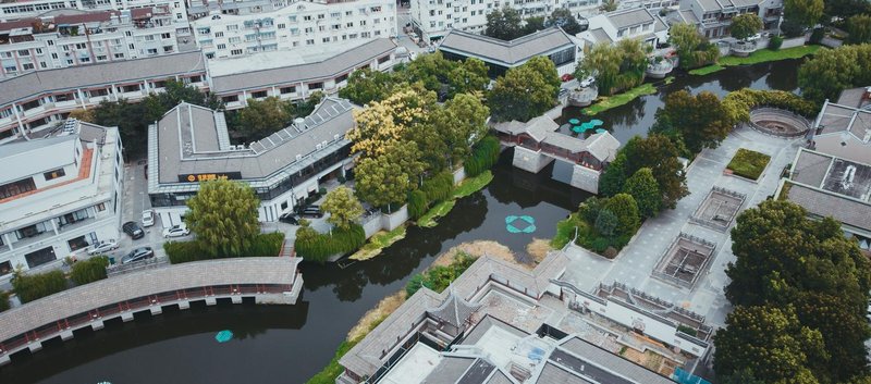 Farm stay jiayuan city courier station酒店外观