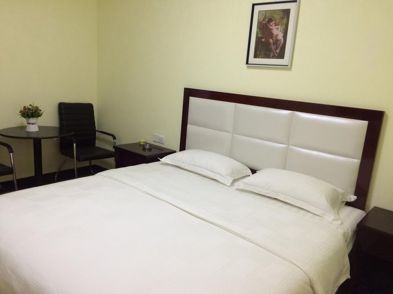 chun hui hotel Guest Room