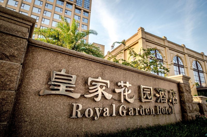 Royal Garden Hotel Over view