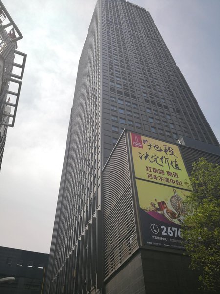 19TH HOTEL Over view