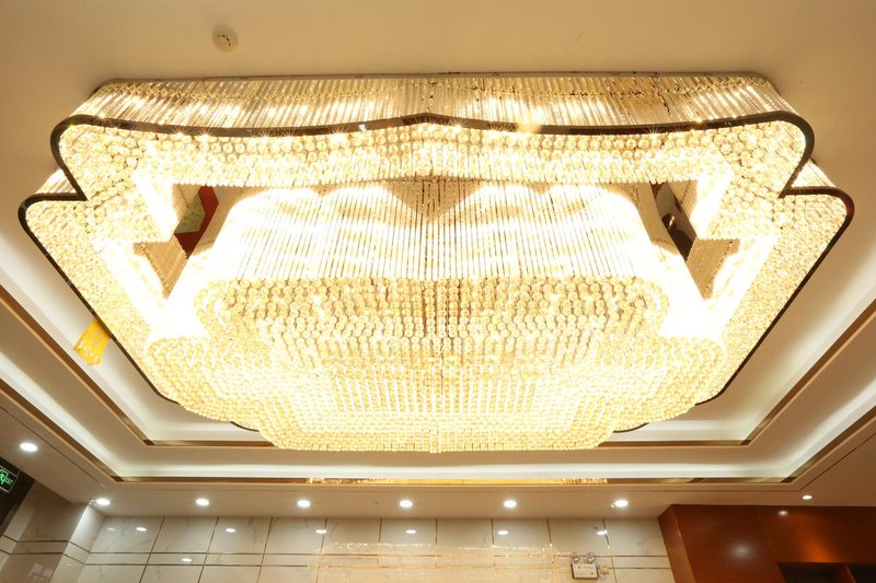 YanChiXianKaiYaShangWuJiuDianOver view