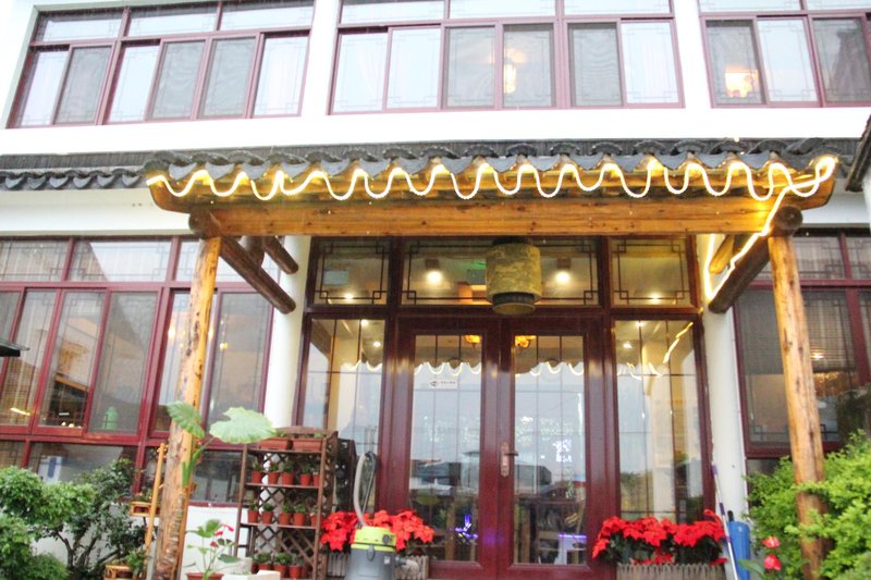 Mandy＇s Inn Over view