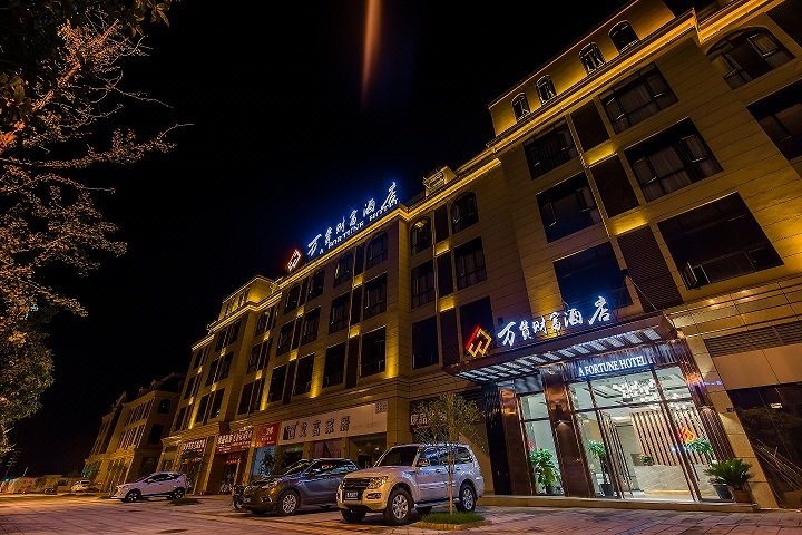 A Fortune Hotel Over view