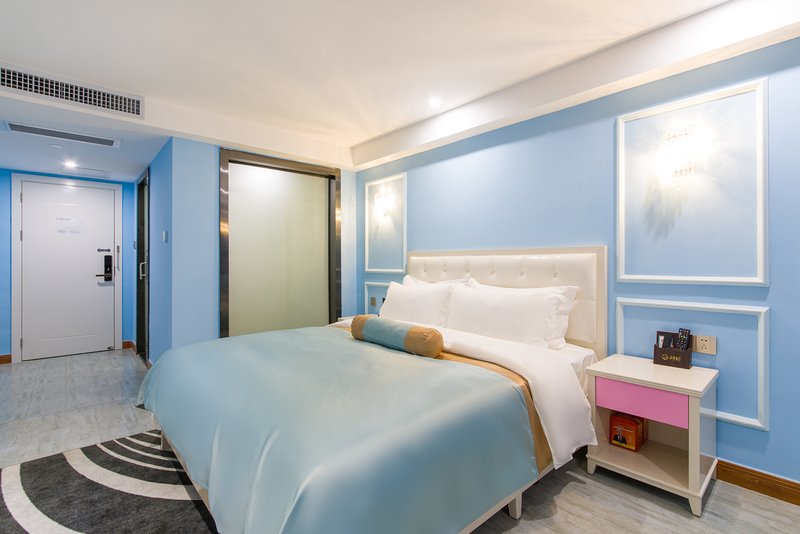 逸澜酒店(长沙五一广场IFS国金中心店)