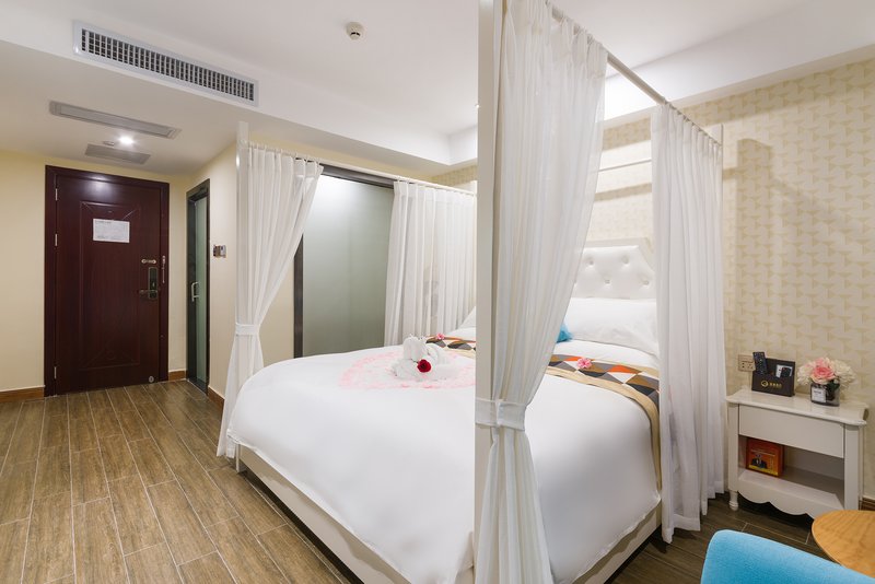 逸澜酒店(长沙五一广场IFS国金中心店)