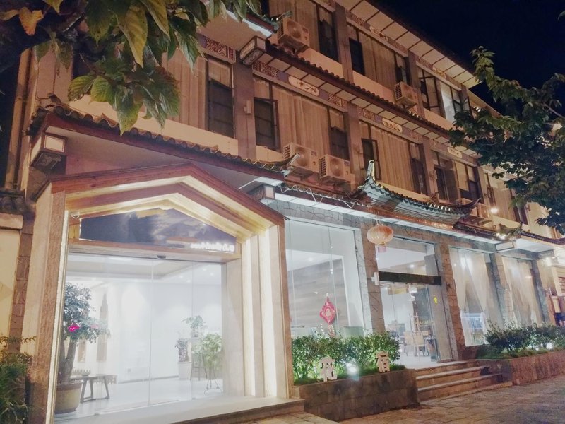 Flower HotelOver view