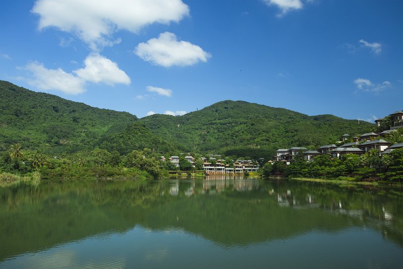 Naxiang Mountain Rainforest Resort Hotel Over view