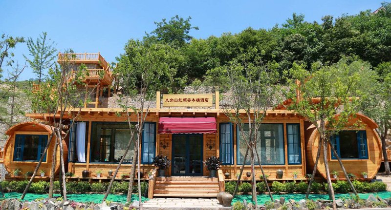 Jiurushan Hongyanrong Wooden Barrel Hotel Over view