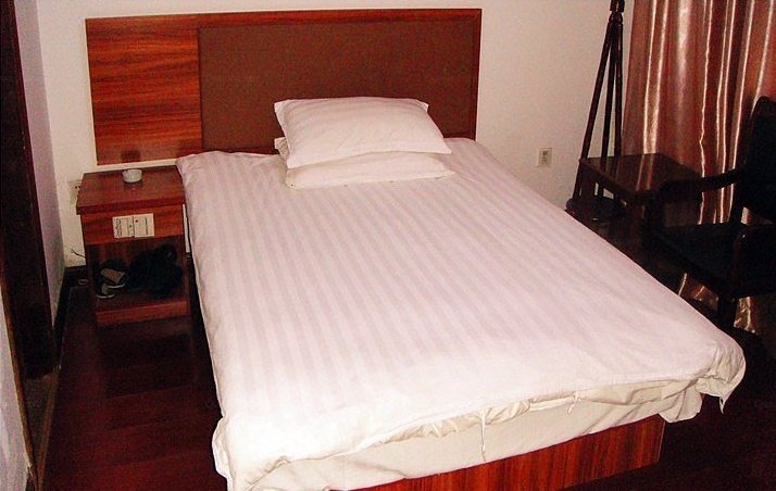 Xinchang Dongfanghong HotelGuest Room