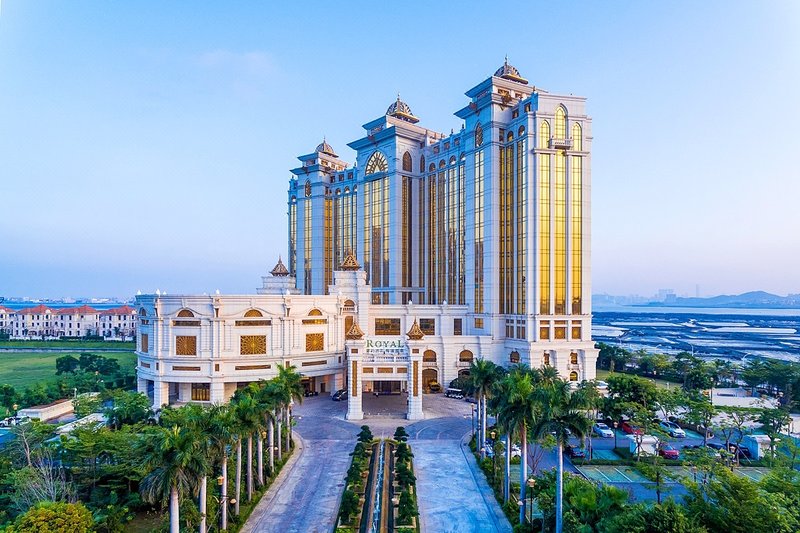 Royal Seaside Hotel and Hot Springs Xiamen over view