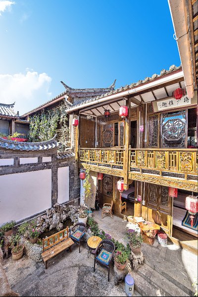 Lijiang Guangnan Inn Over view