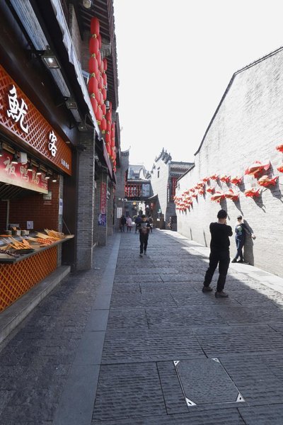 Guilin east alley garden inn Over view