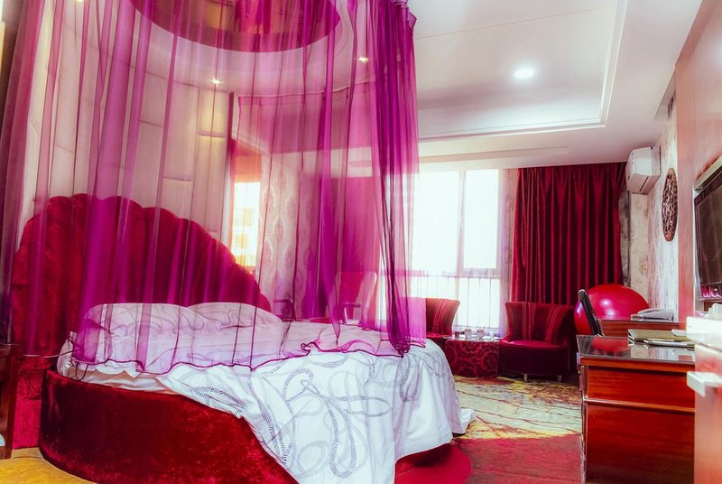 Delong HotelGuest Room