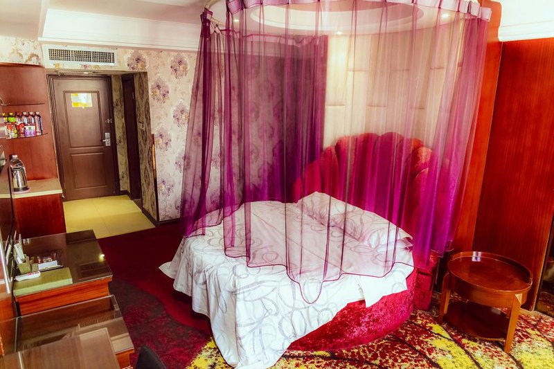 Delong HotelGuest Room