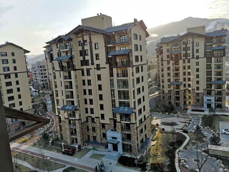 No.66 Yard Apartment Hotel (Zhangjiakou Tang Inn) Over view