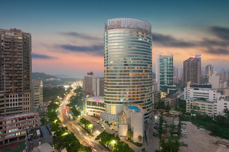 Crowne Plaza Zhuhai City Center Over view