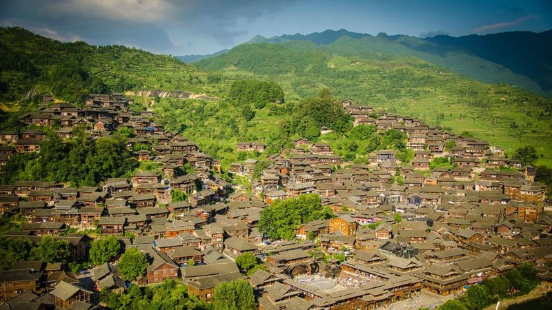 Xianxin Renjia Hotel (Xijiang Miao Village No. 1 Fengyu Bridge Observation Deck) Over view