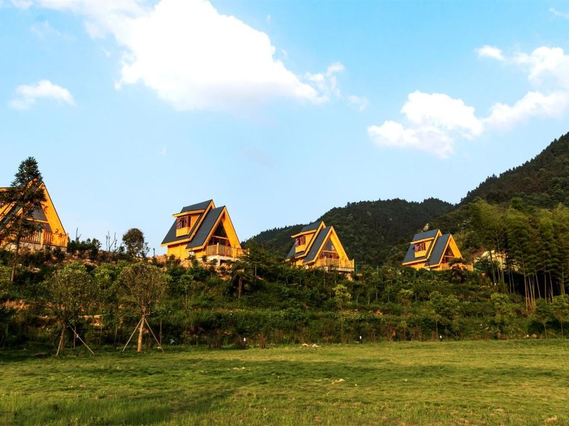 Zijiayou Yunshan Camping VillaOver view