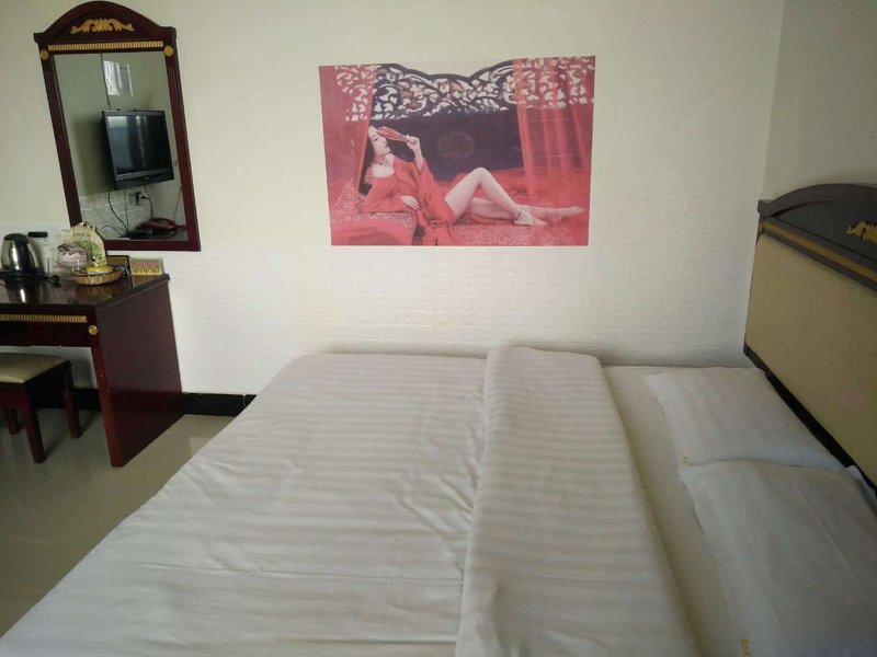 YaxingGuest Room