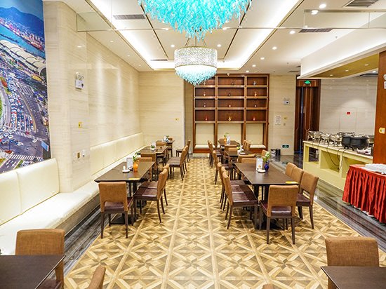 Tianshan Huadu Hotel Restaurant