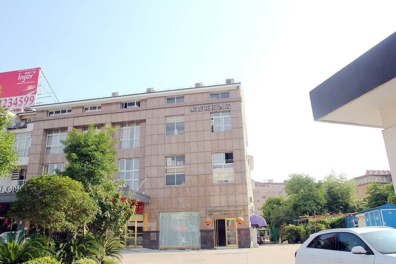 City 118 (Zhangjiagang Gangcheng Bus Station) Over view