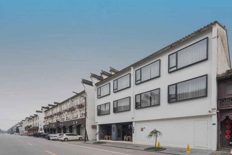 Cloud + HotelOver view