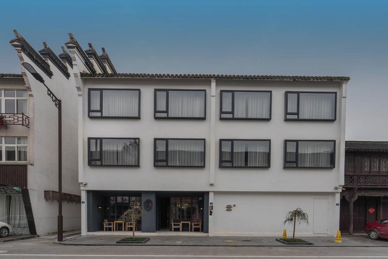 Cloud + HotelOver view