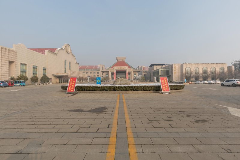 Yizhou HotelOver view